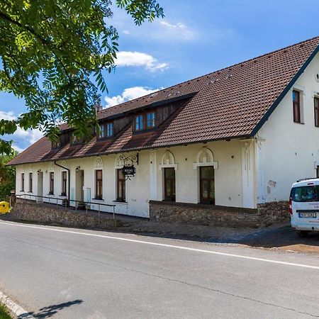Hostinec u Zámečku Klokočov Esterno foto